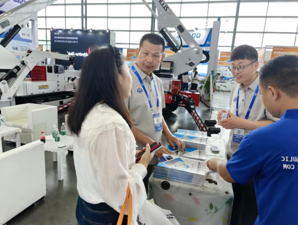 香港六台盒宝典资料大全